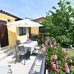 Home, And Milica 3* Mošćenička Draga